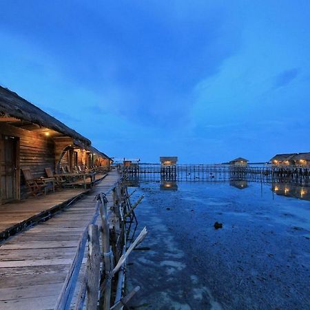 Bintan Laguna Restaurant And Resort Teluk Bakau Buitenkant foto