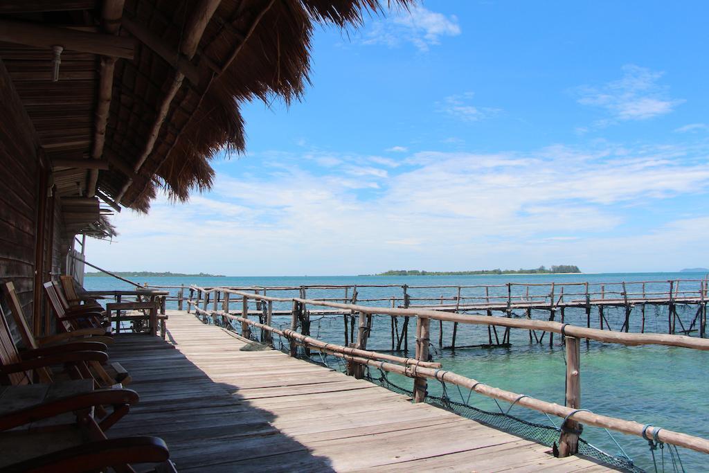 Bintan Laguna Restaurant And Resort Teluk Bakau Buitenkant foto