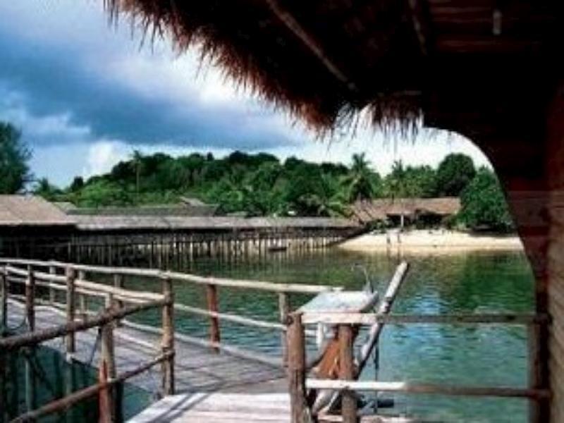 Bintan Laguna Restaurant And Resort Teluk Bakau Buitenkant foto