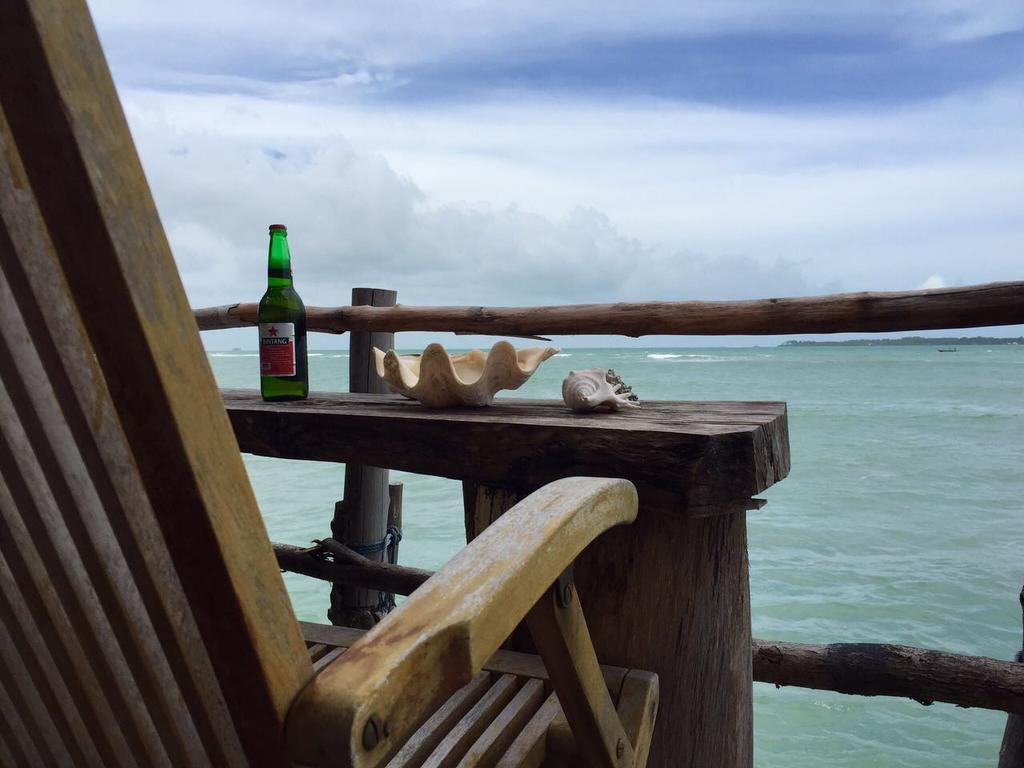 Bintan Laguna Restaurant And Resort Teluk Bakau Buitenkant foto